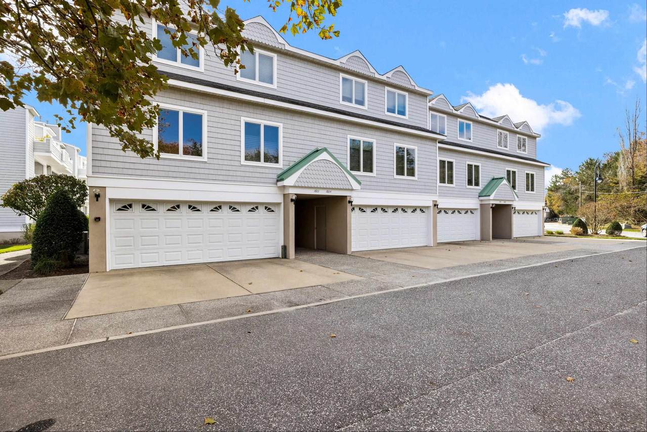 902 Ocean Drive - Photo 1