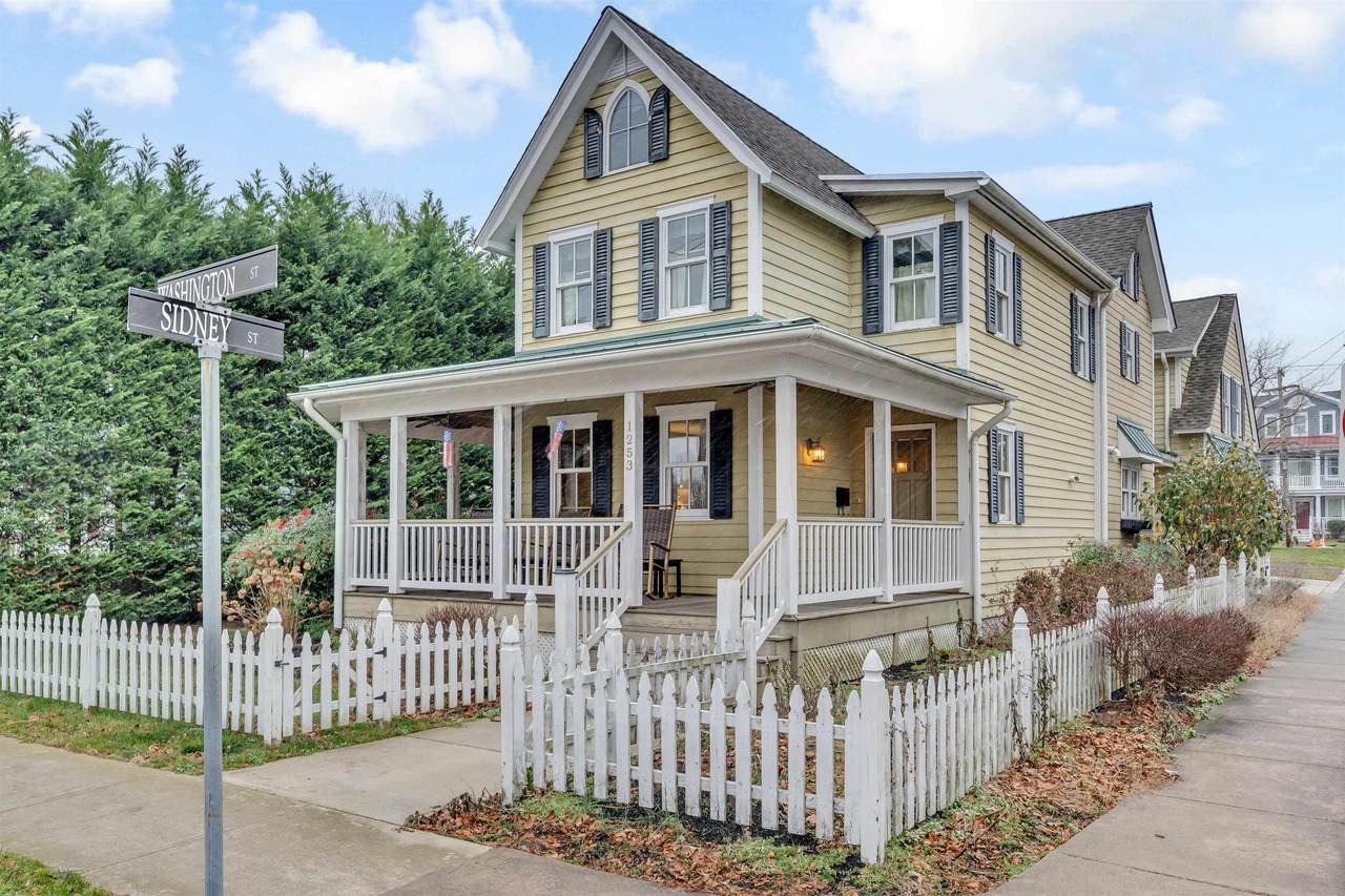 1253 Washington Street - Photo 1