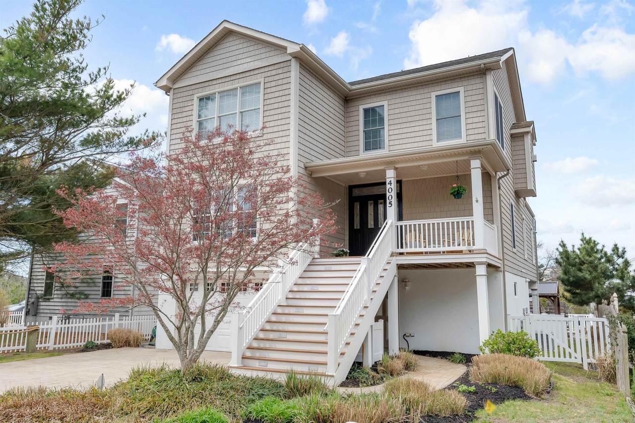 4005 Bay Drive - Photo 1