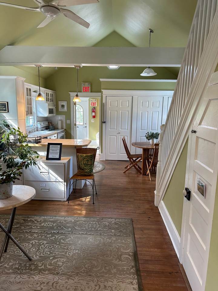 https://bt-photos.global.ssl.fastly.net/capemay/1280_boomver_1_241532-2.jpg