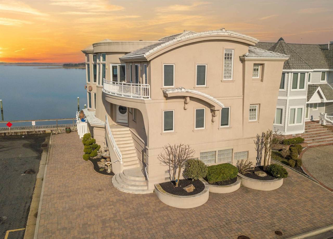 6618 Park Boulevard - Photo 1