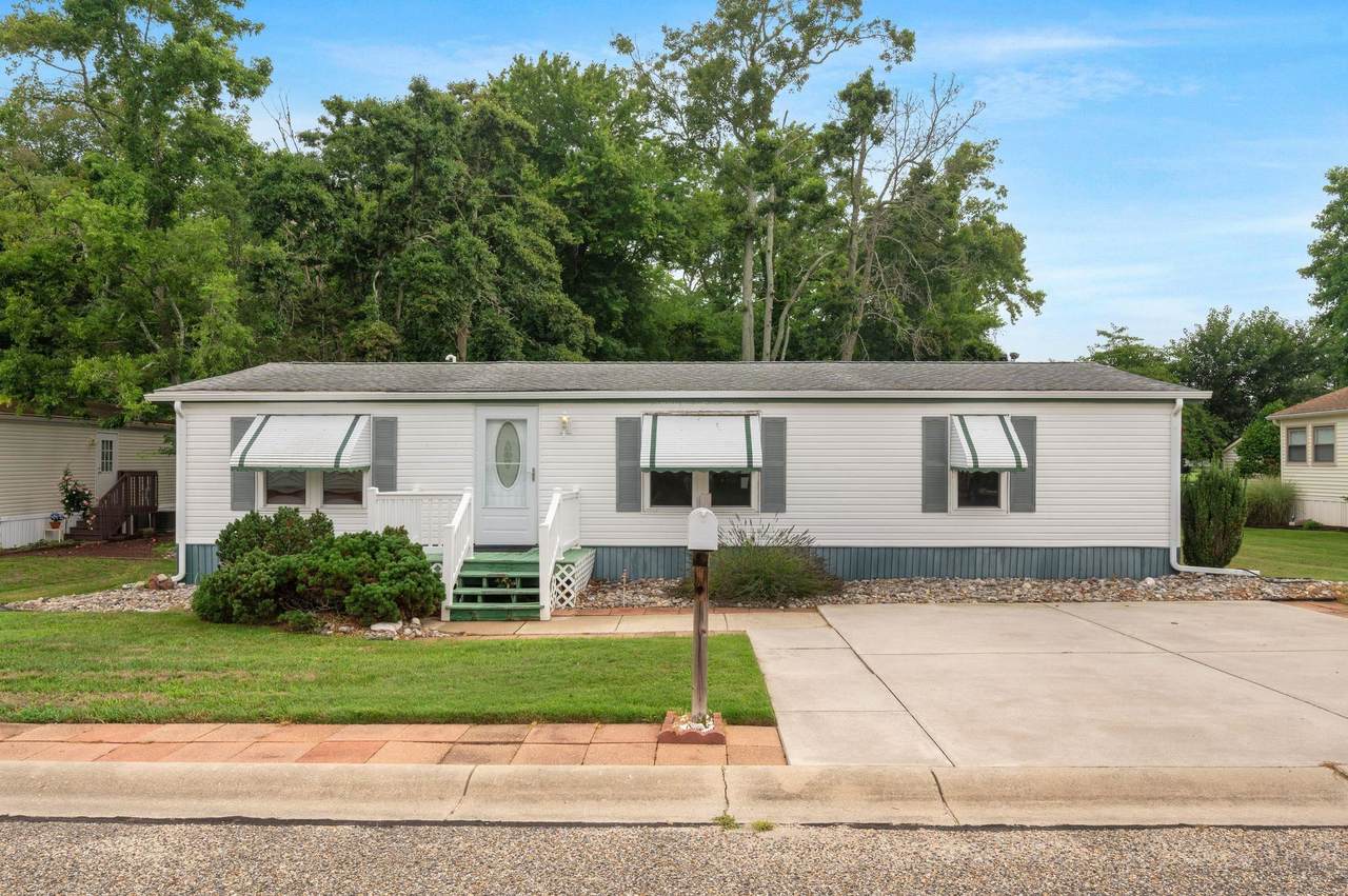 82 Breakwater Place - Photo 1