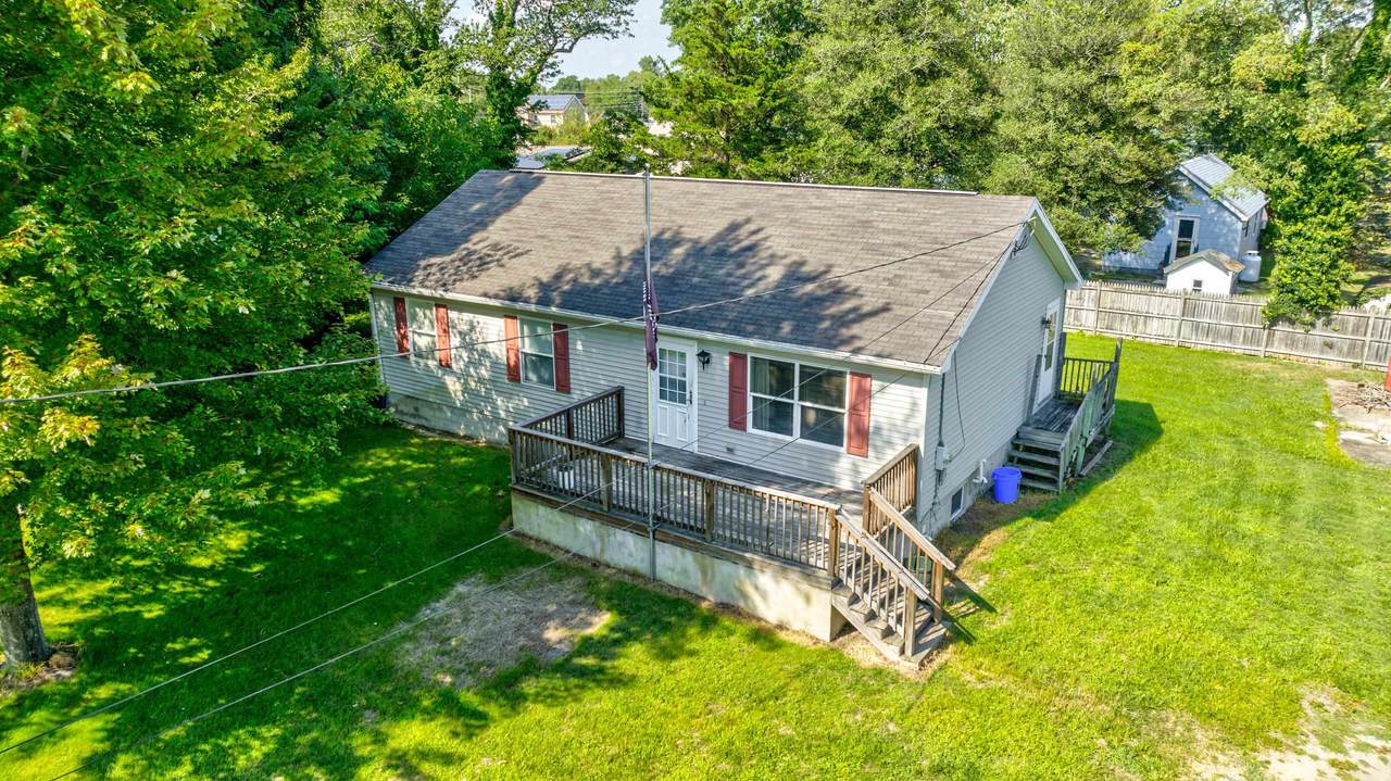 15 Locust Road - Photo 1