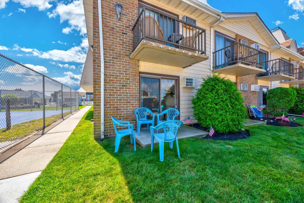 725 Allen Drive - Photo 1