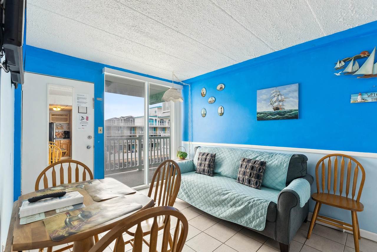 https://bt-photos.global.ssl.fastly.net/capemay/1280_boomver_1_242899-2.jpg