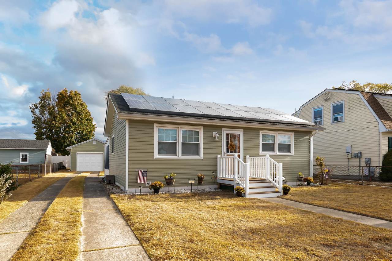 127 Broadway - Photo 1