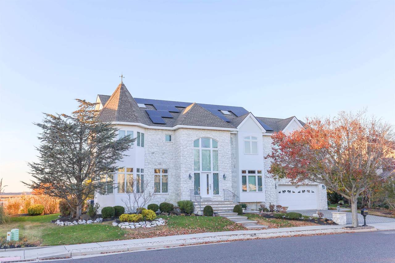 9002 Bayview Drive - Photo 1