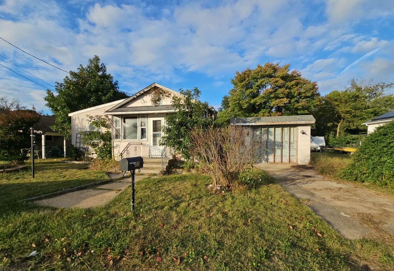 307 Miami Avenue - Photo 1