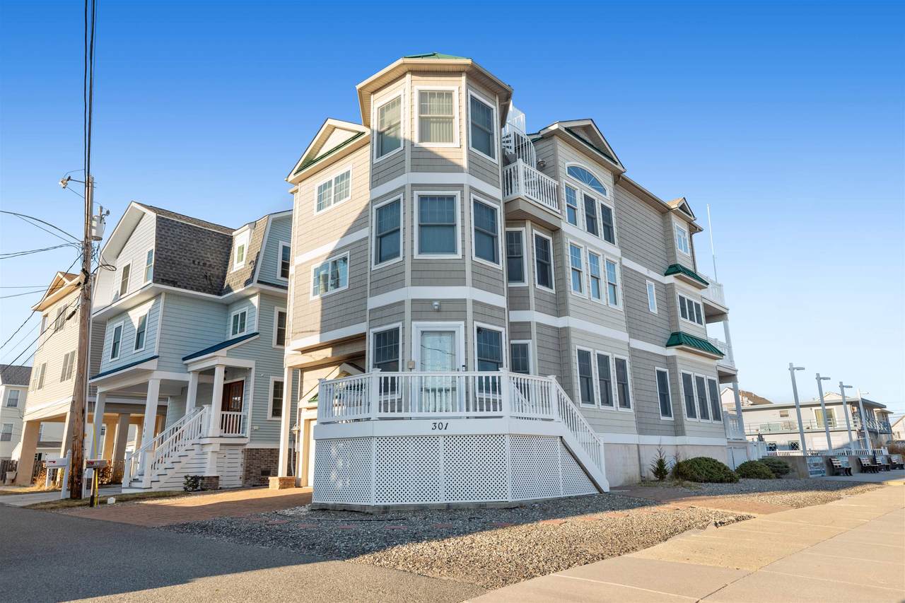 301 18th Avenue - Photo 1