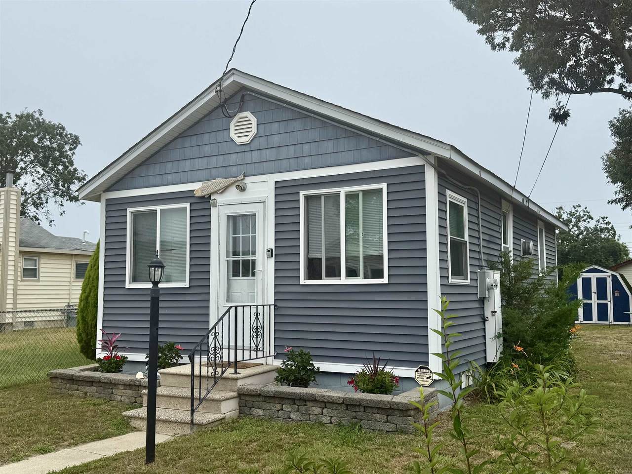 217 Ridgewood Avenue - Photo 1