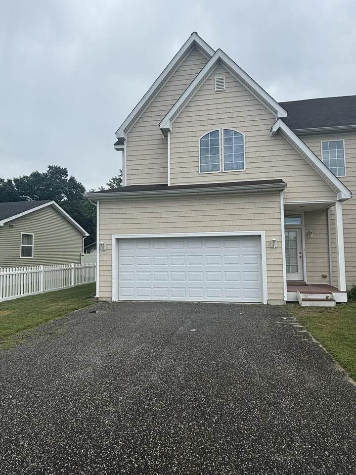 410 7th Street - Photo 1