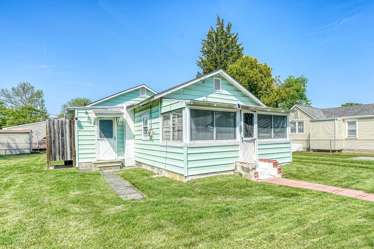 39 Pacific Avenue - Photo 1