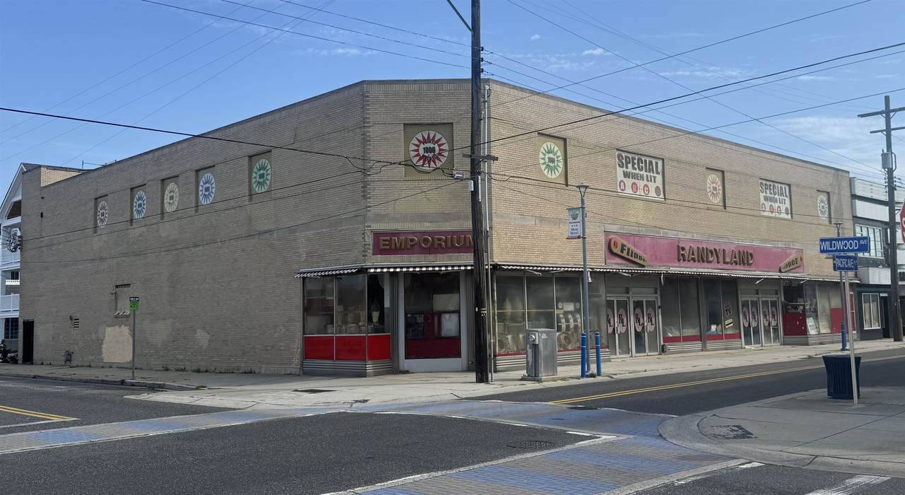 3210 Pacific Avenue - Photo 1