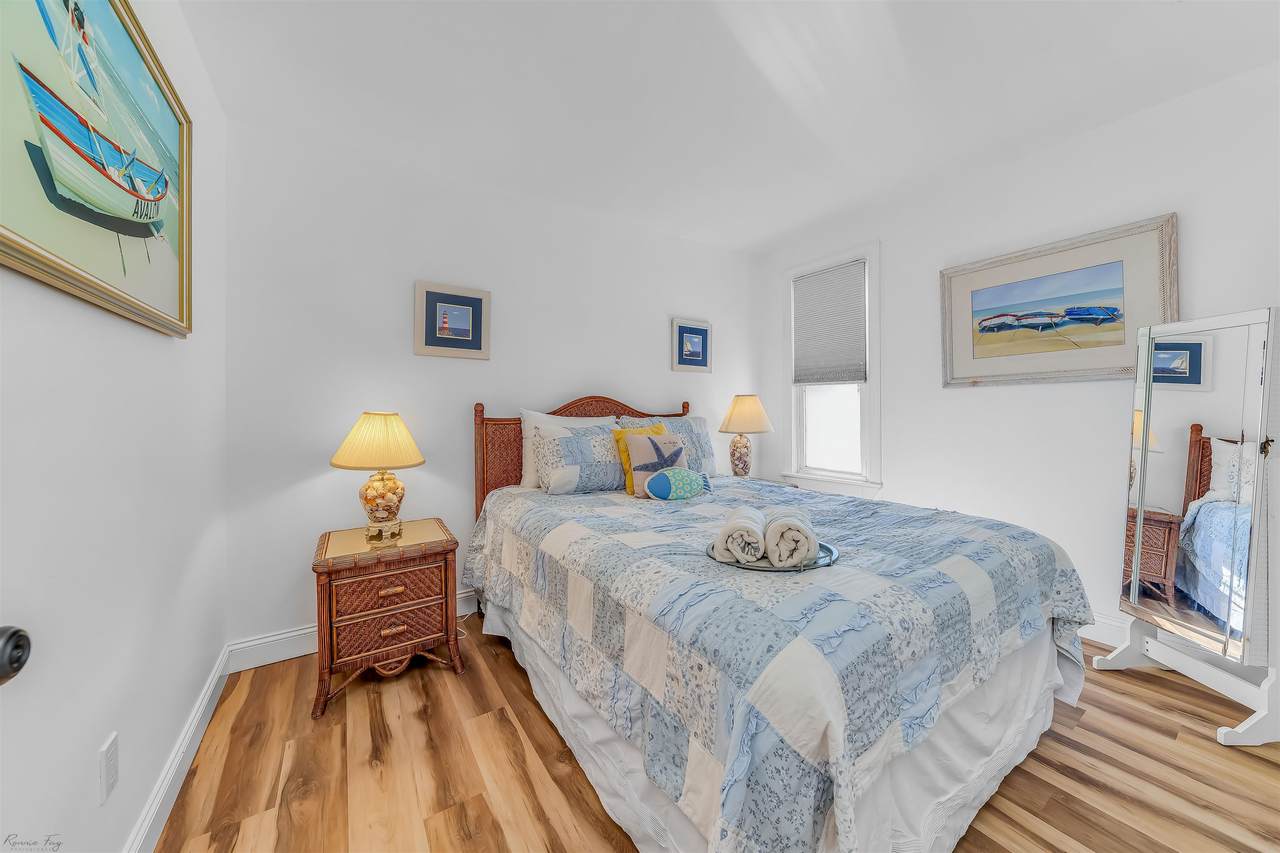 https://bt-photos.global.ssl.fastly.net/capemay/1280_boomver_1_252077-2.jpg