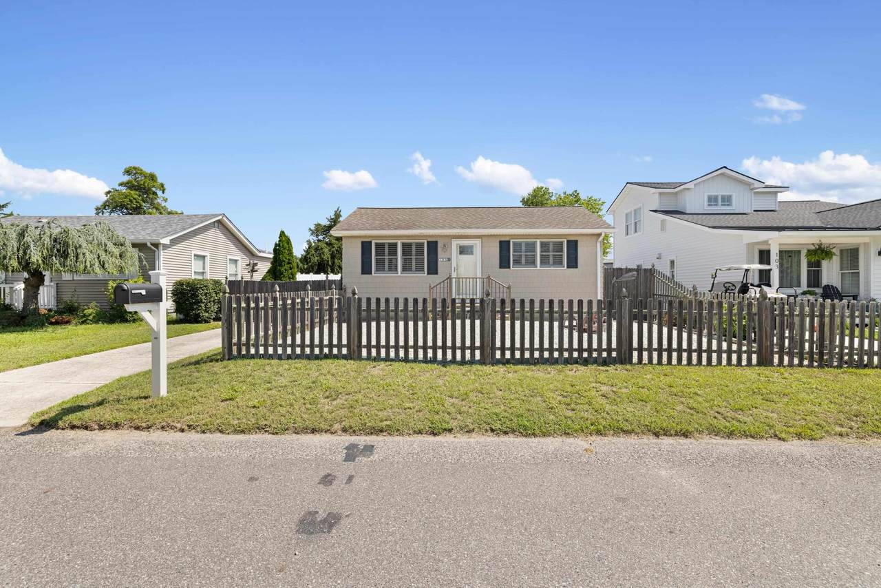105 Cedardale Avenue - Photo 1