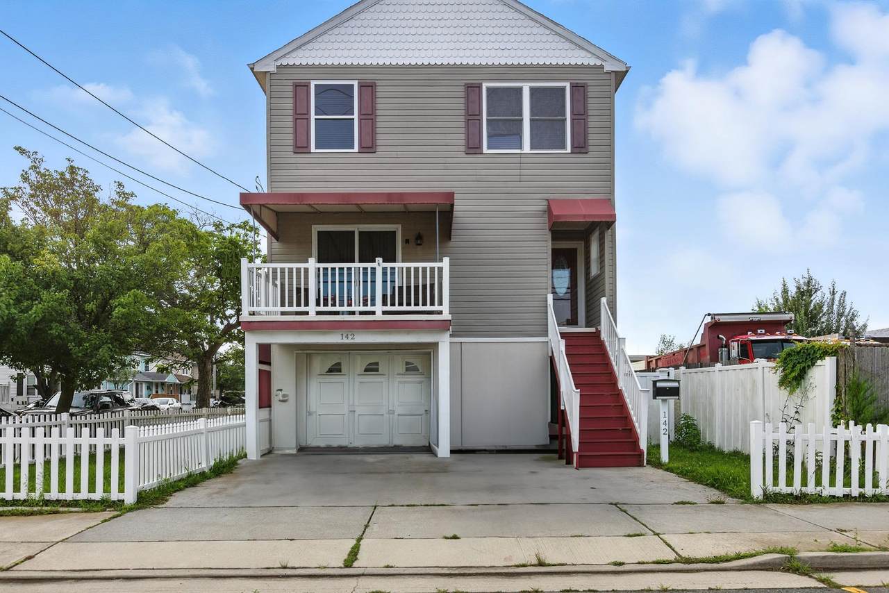142 Montgomery Avenue - Photo 1