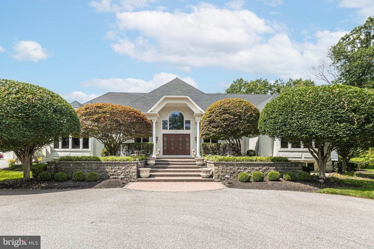 415 Bridgeboro Road - Photo 1