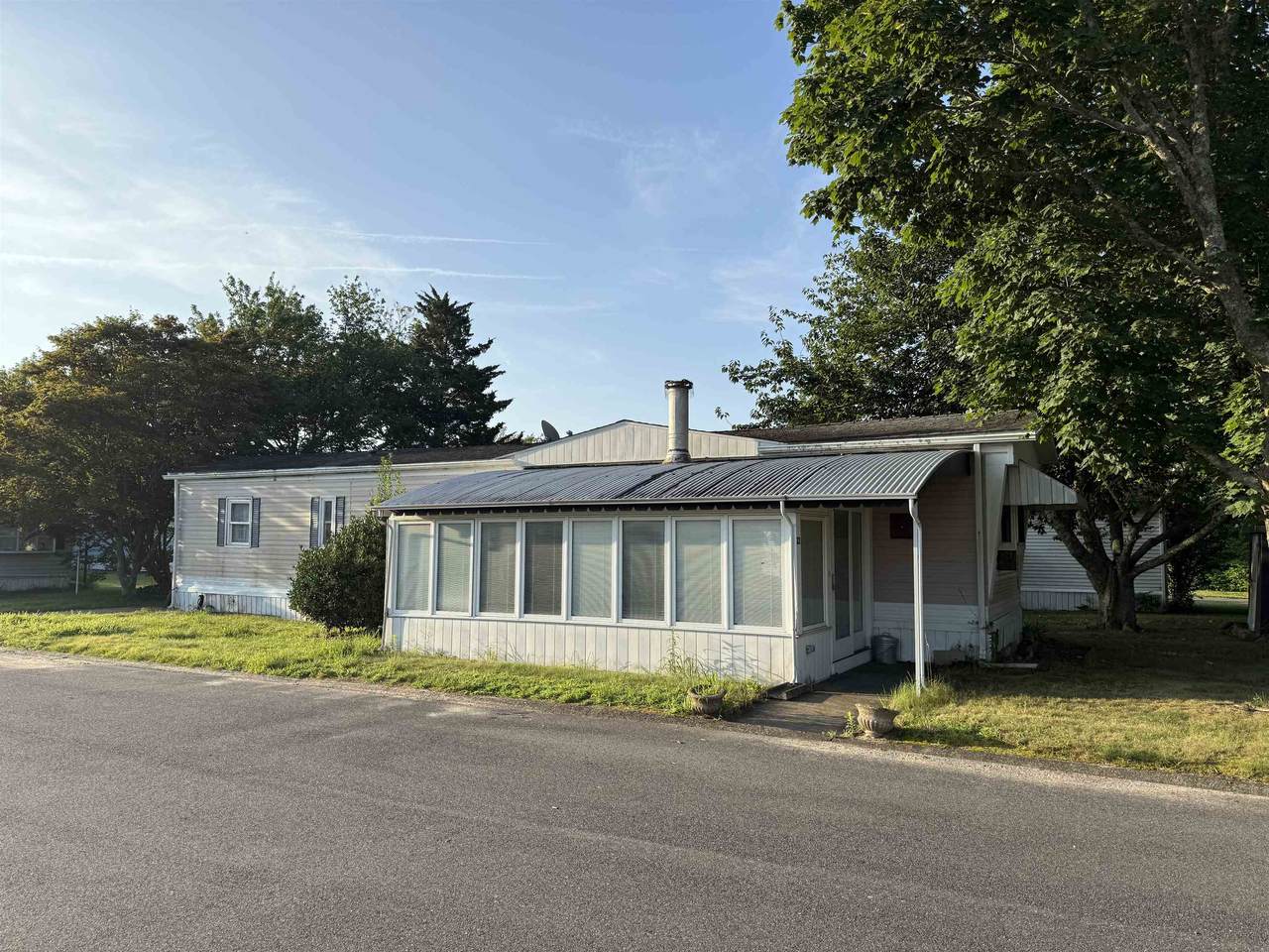 22 Westwood Drive - Photo 1