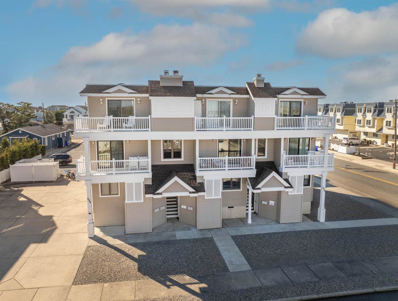 286 16th Street - Photo 1