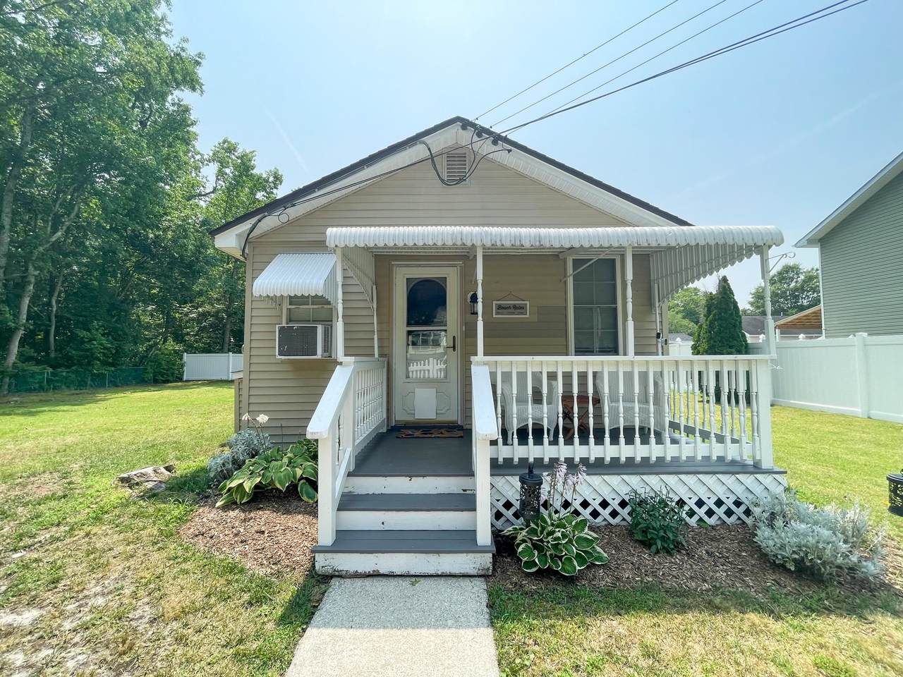 160 Kentucky Avenue - Photo 1