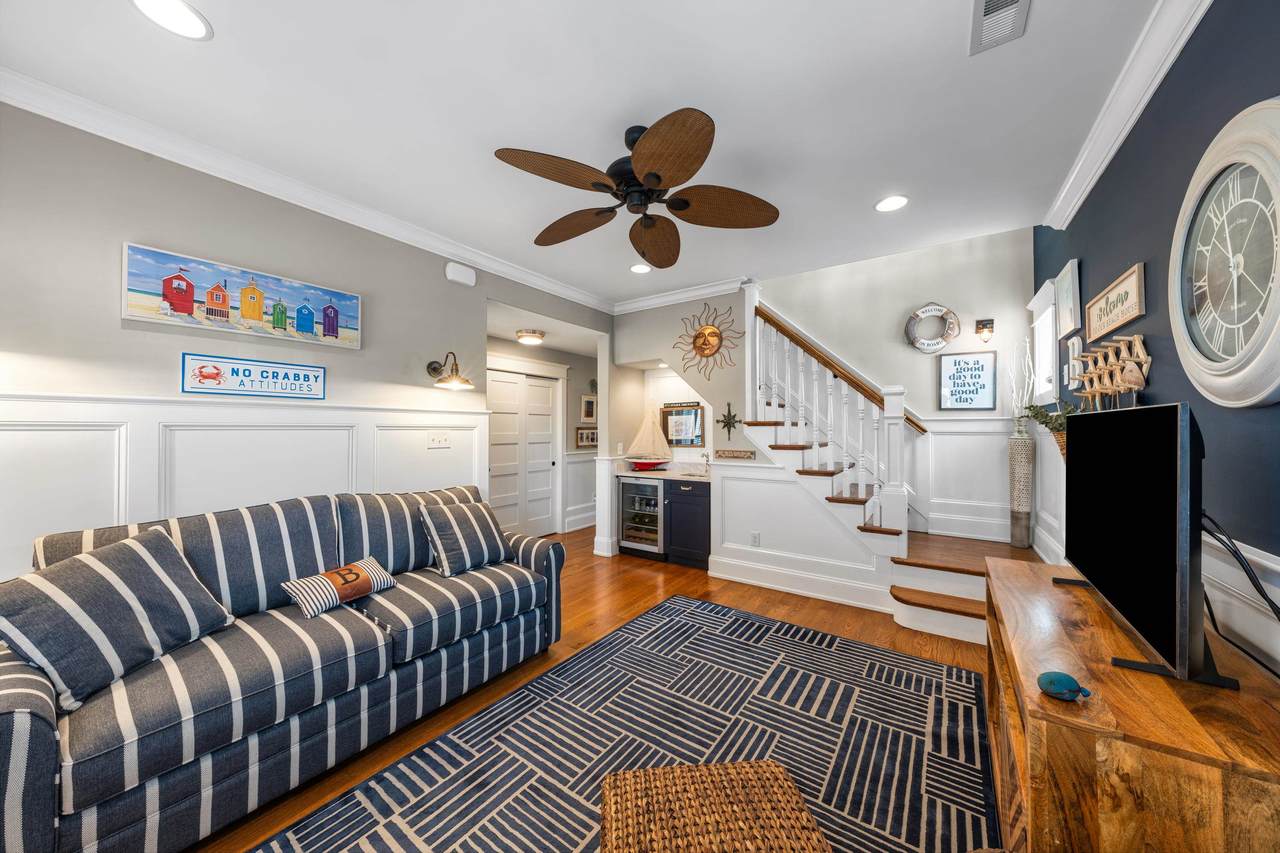 https://bt-photos.global.ssl.fastly.net/capemay/1280_boomver_1_252211-2.jpg