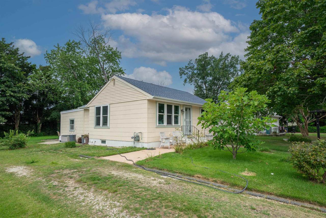 602 Gorham Avenue - Photo 1