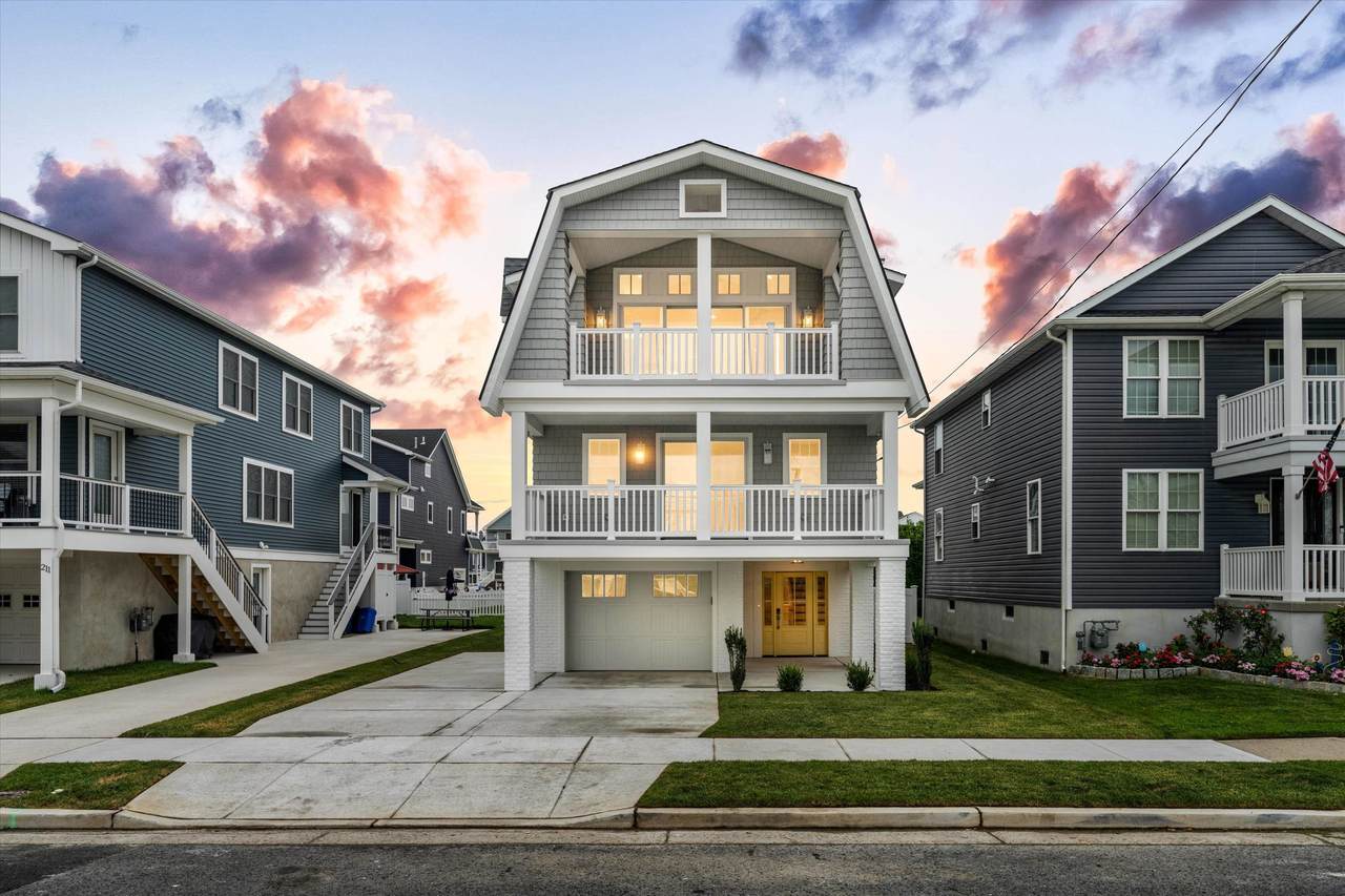 213 16th Avenue - Photo 1