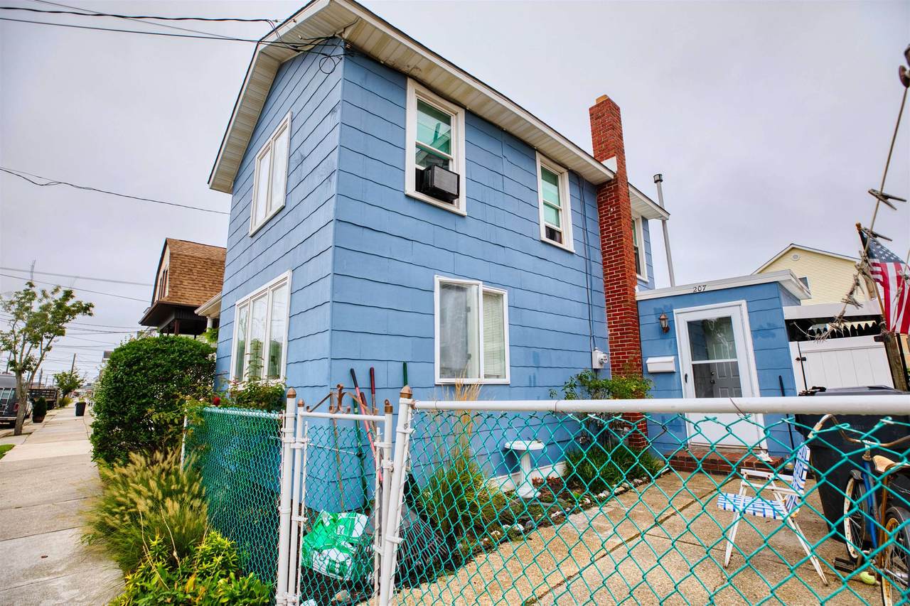 207 Maple Avenue - Photo 1