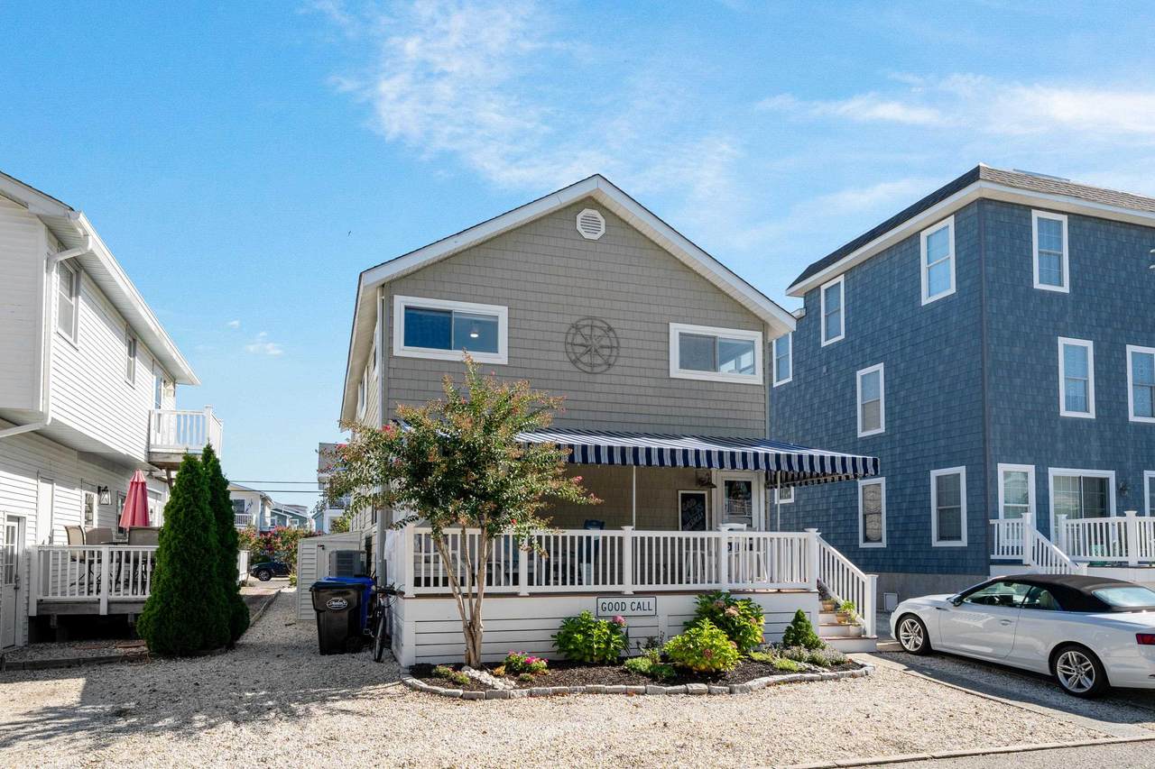 440 21st Street - Photo 1