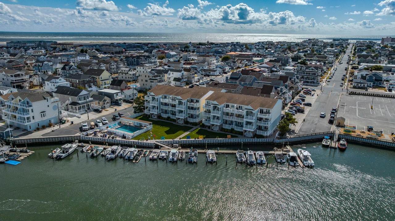 219 4th Avenue - Photo 1