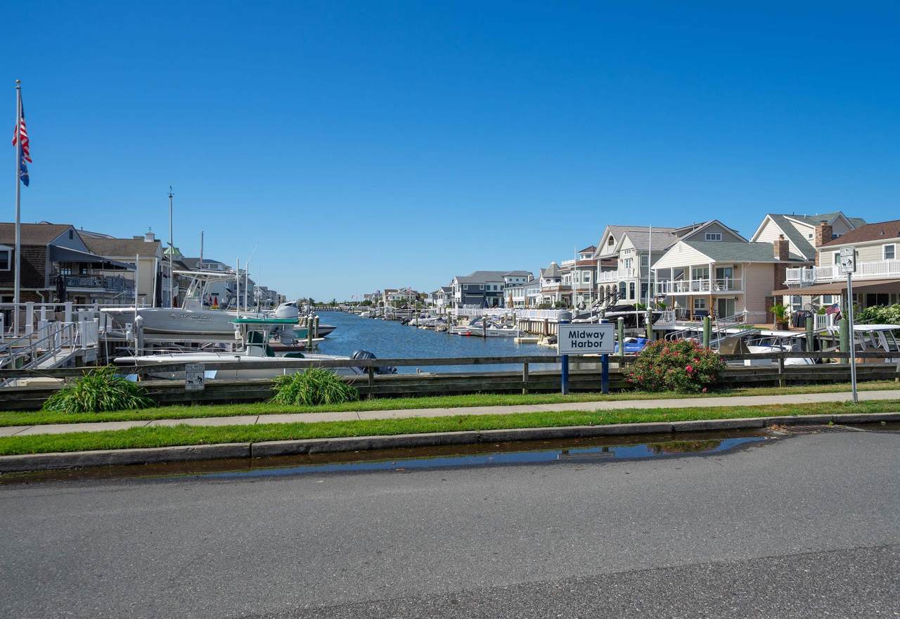 https://bt-photos.global.ssl.fastly.net/capemay/1280_boomver_1_252679-2.jpg