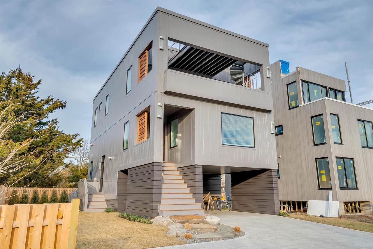 101 Harvard Avenue - Photo 1