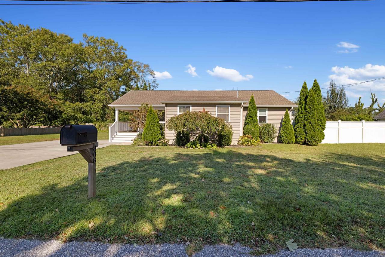 808 Westfield Avenue - Photo 1