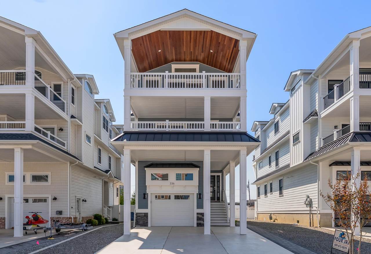 336 40th Street - Photo 1