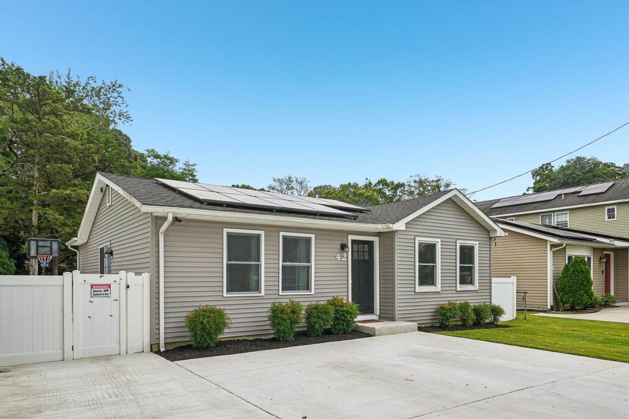 42 Franklin Avenue - Photo 1