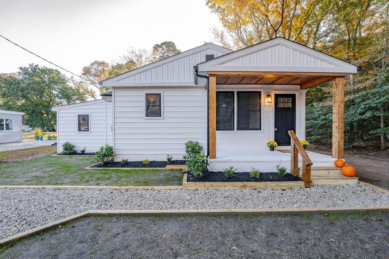 16 Virginia Avenue - Photo 1