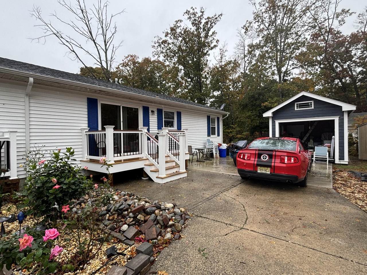 6 Hawthorne Drive - Photo 1