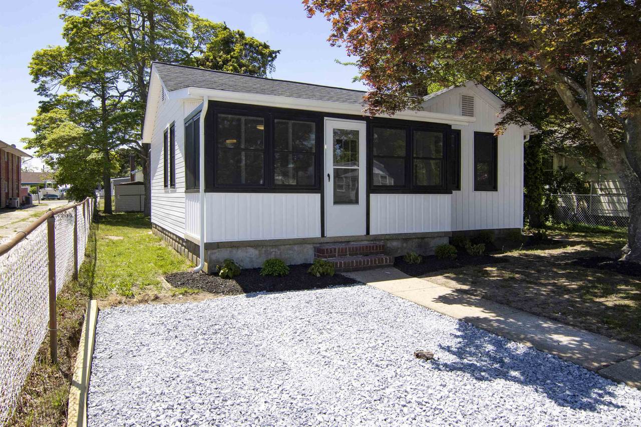 30 Pinetree Drive - Photo 1