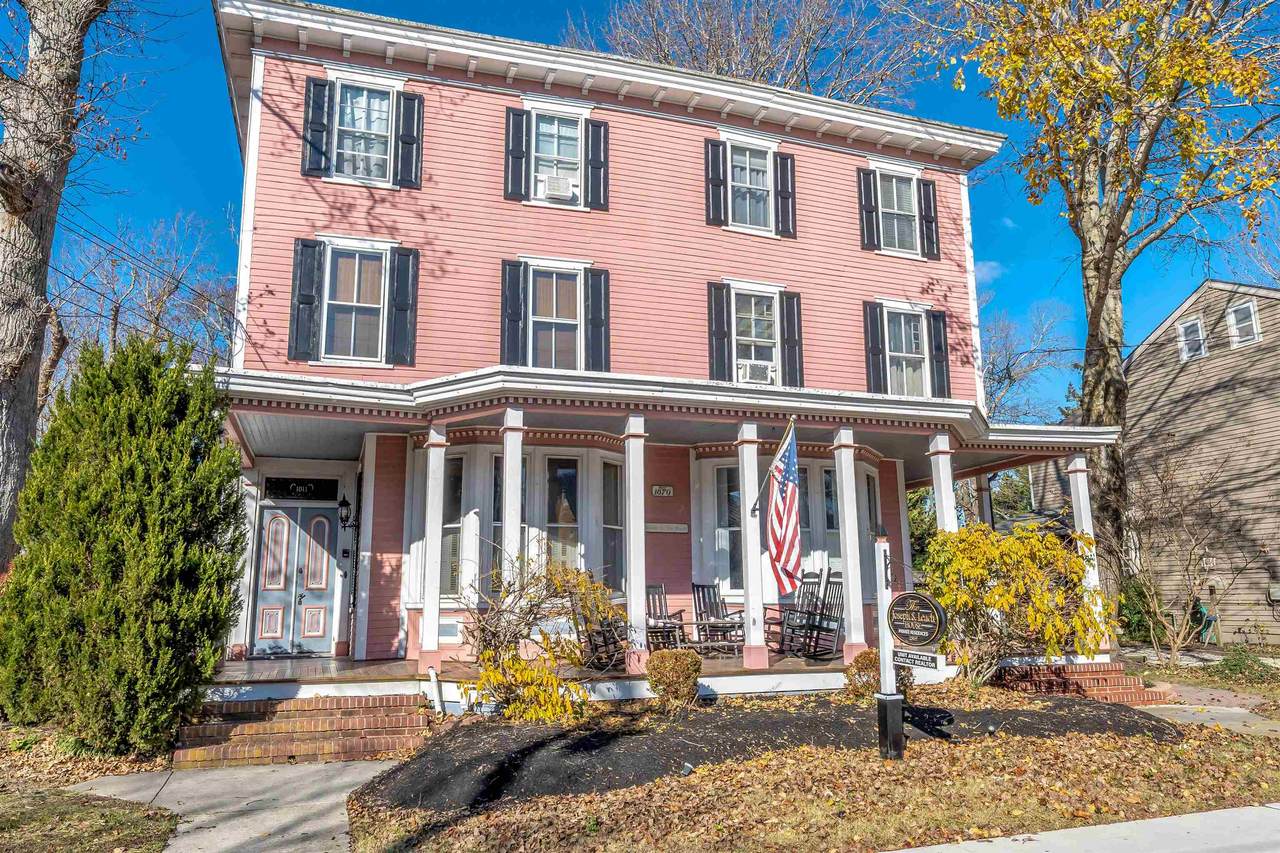 1011 Lafayette Street - Photo 1