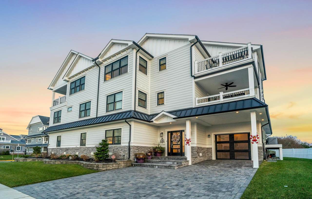 901 Commonwealth Avenue - Photo 1