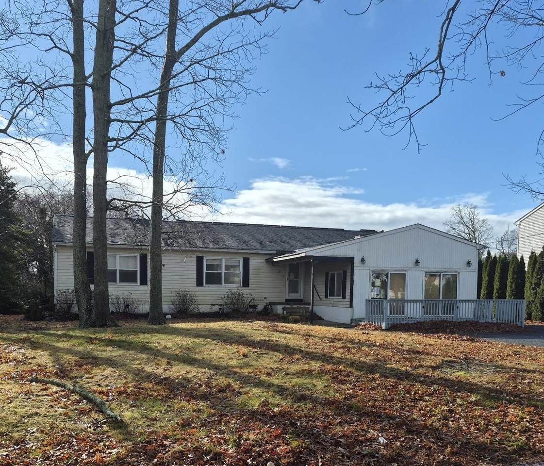 111 Davis Road - Photo 1