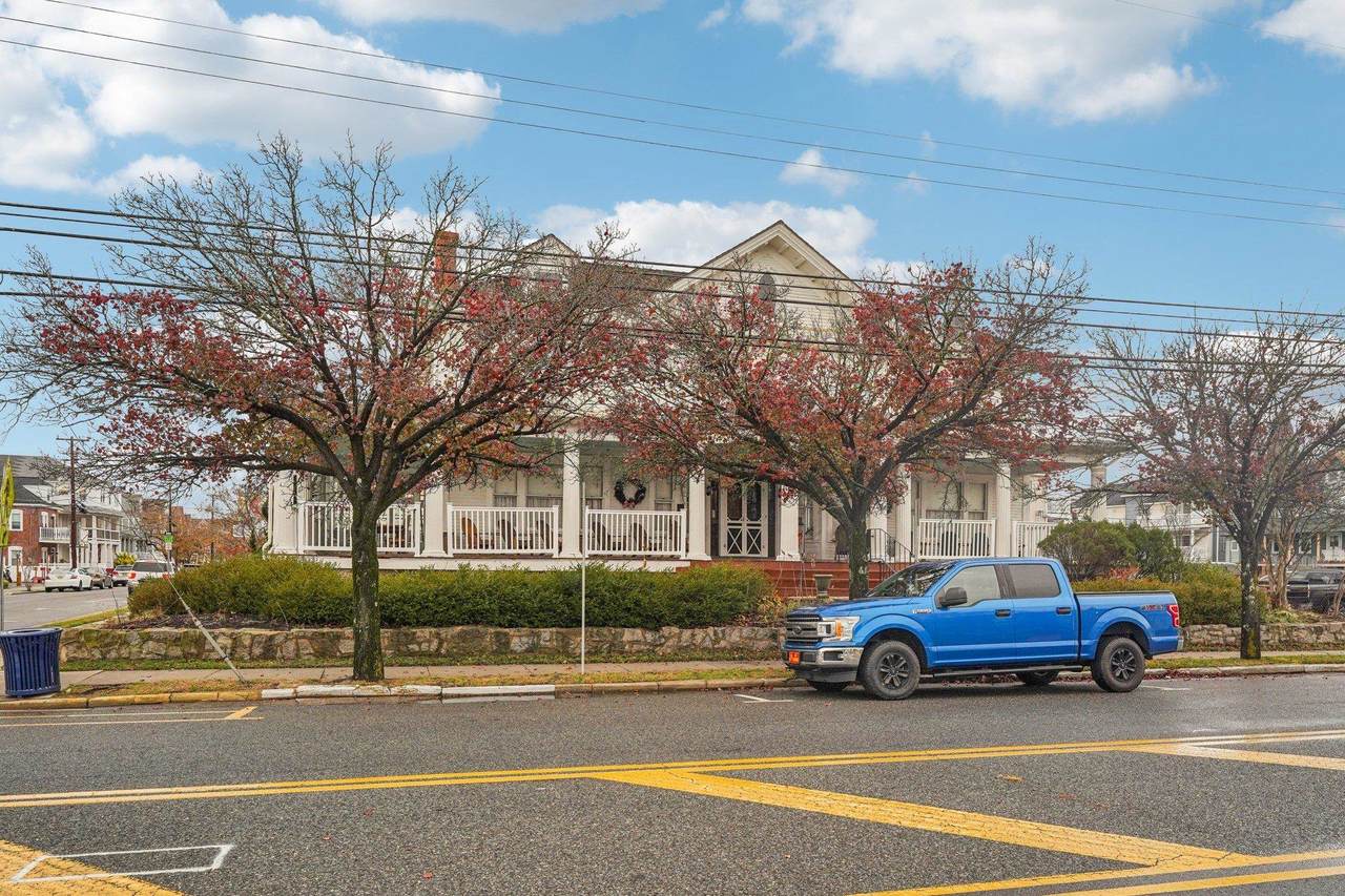 3008 Atlantic Avenue - Photo 1