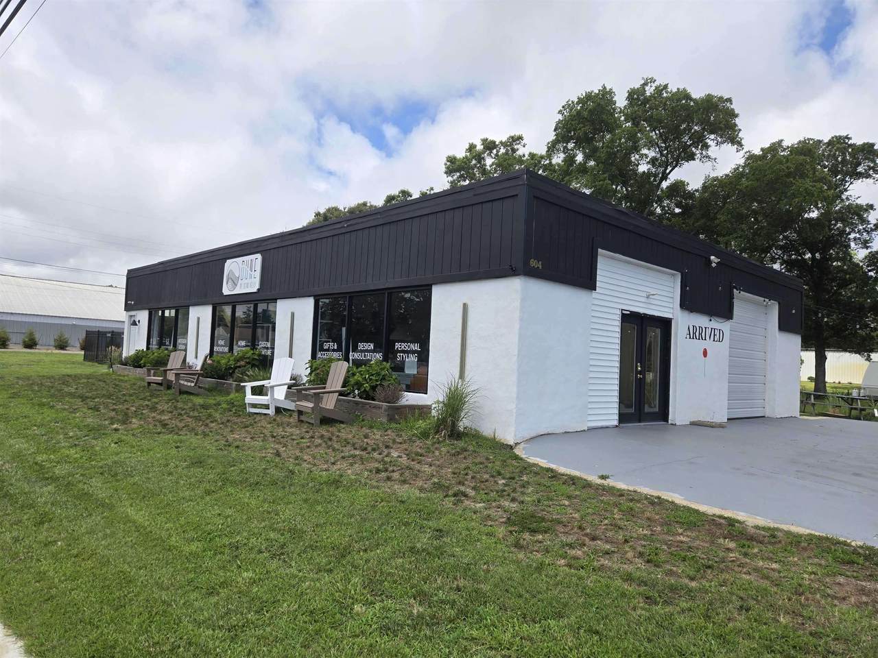 604 North Wildwood Boulevard - Photo 1