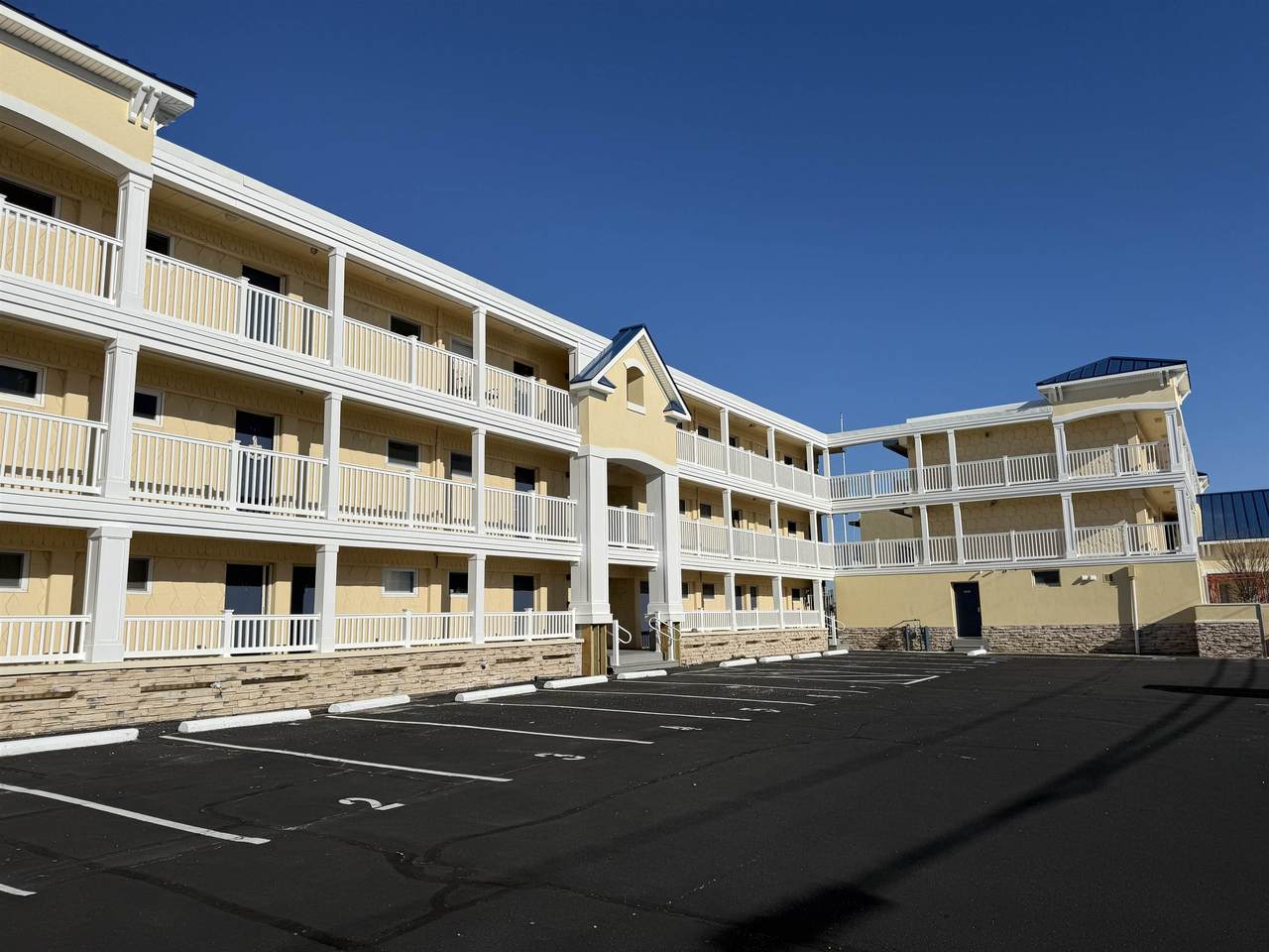 200 Bay Avenue - Photo 1