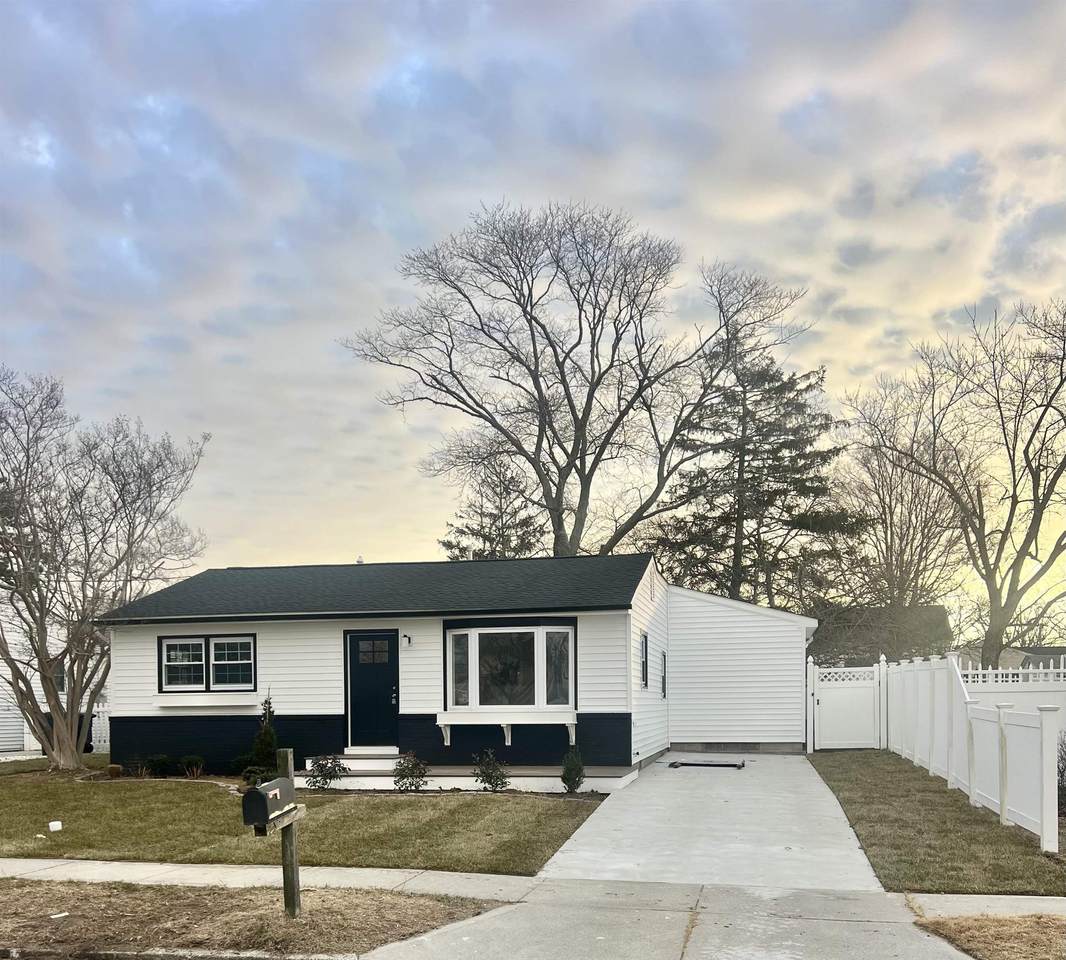 509 Adriatic Avenue - Photo 1