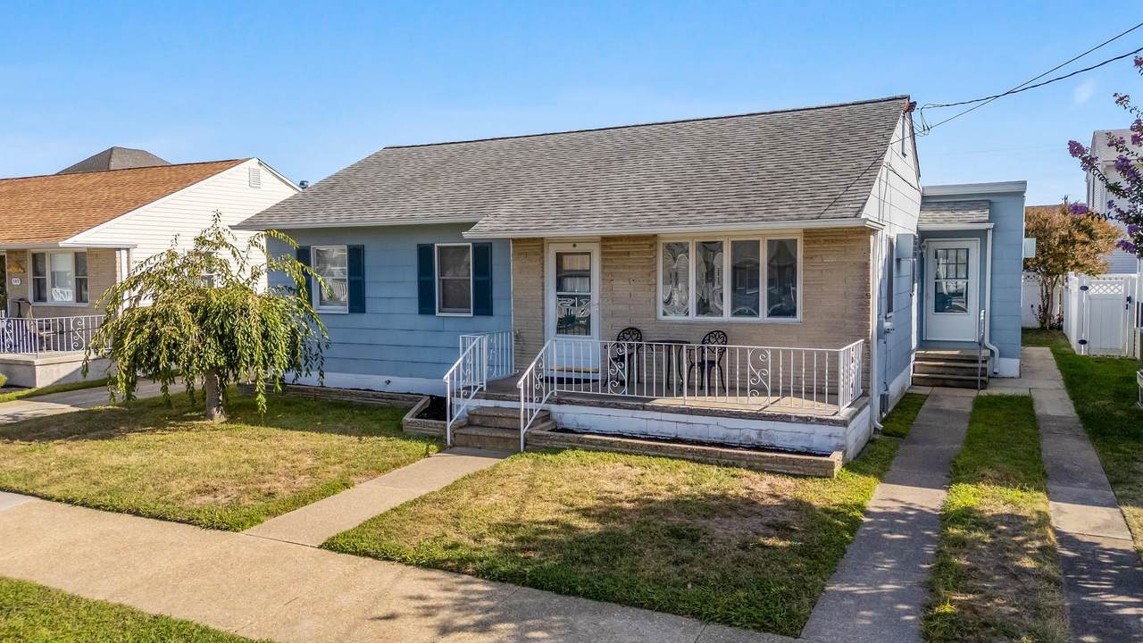 107 Hollywood Avenue - Photo 1