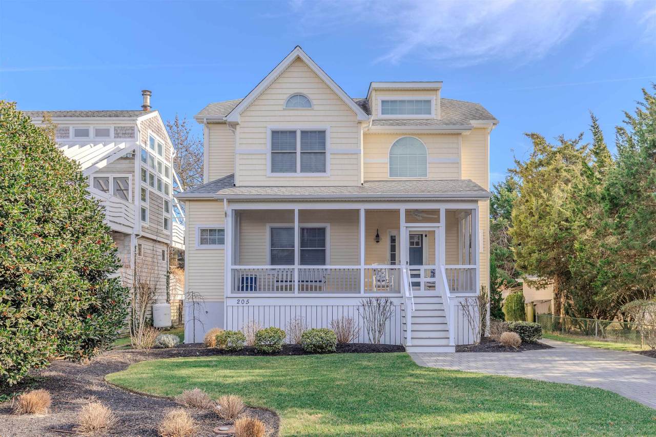 205 Coral Avenue - Photo 1