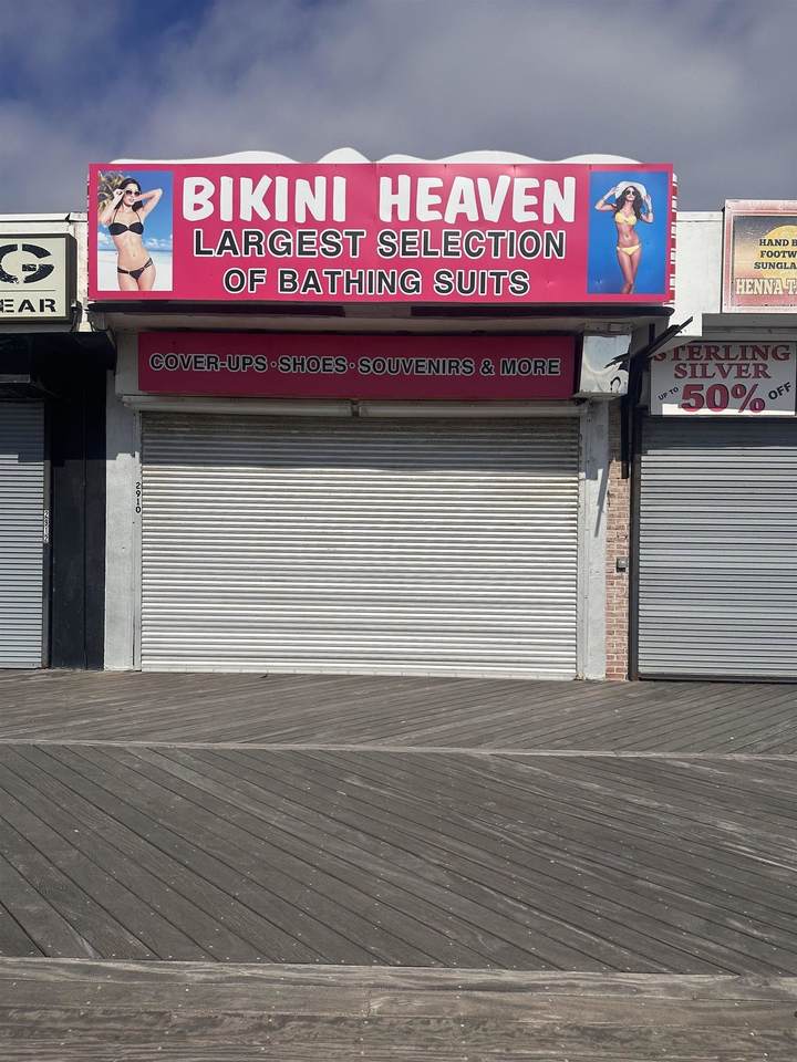 2910 Boardwalk - Photo 1