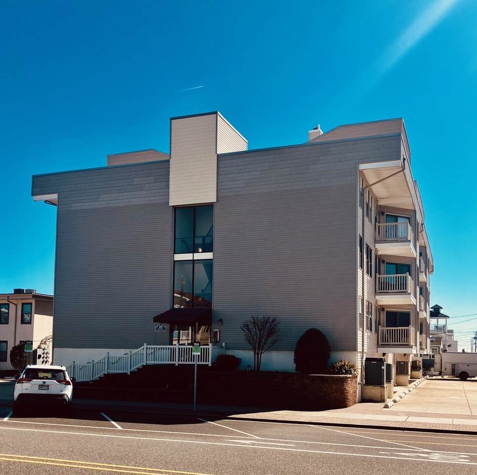 215 Surf Avenue - Photo 1