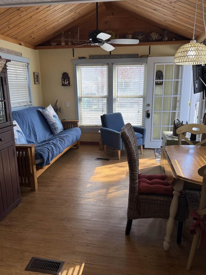 https://bt-photos.global.ssl.fastly.net/capemay/1280_boomver_1_260559-2.jpg